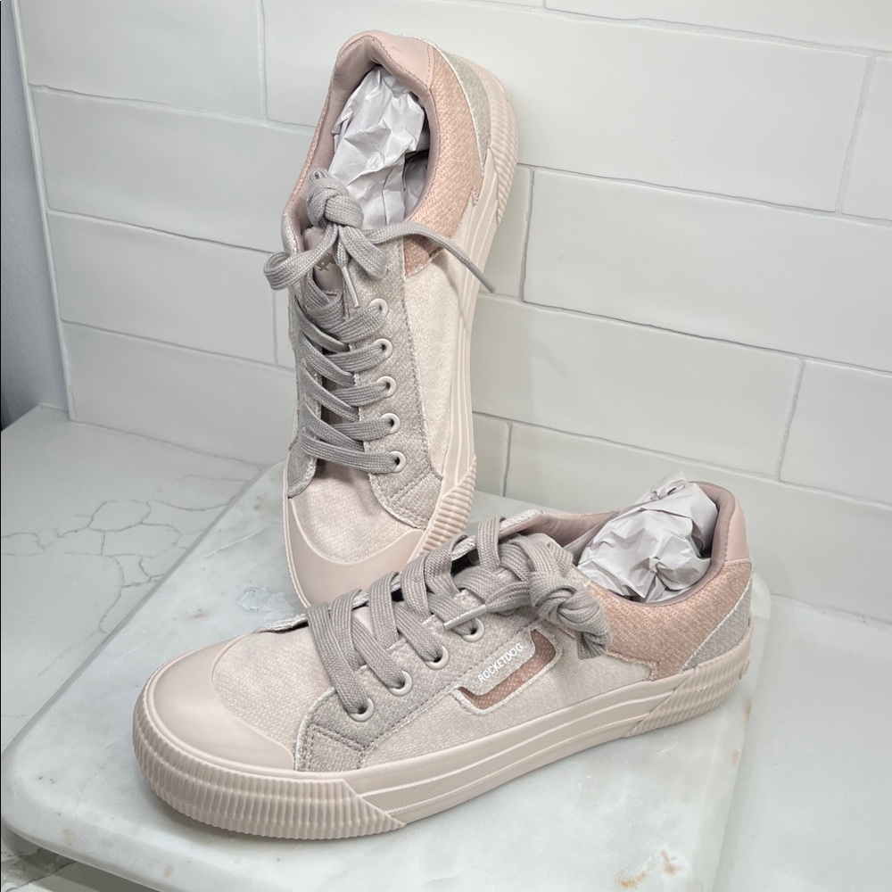 Rocket Dog Women's Sneakers in Light Gray